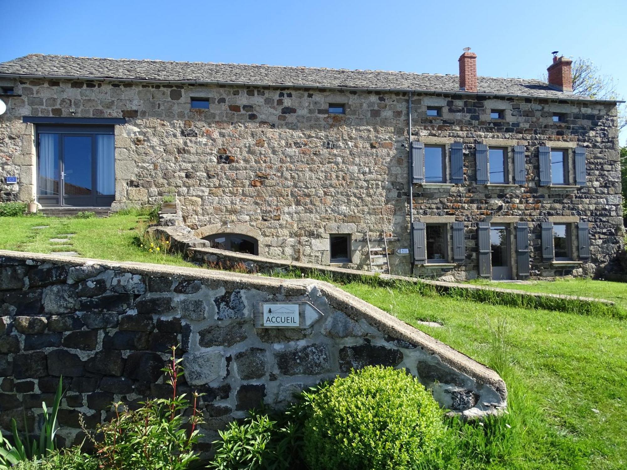 La Ferme De Madelonnet Bed & Breakfast Saint-Jeures ภายนอก รูปภาพ