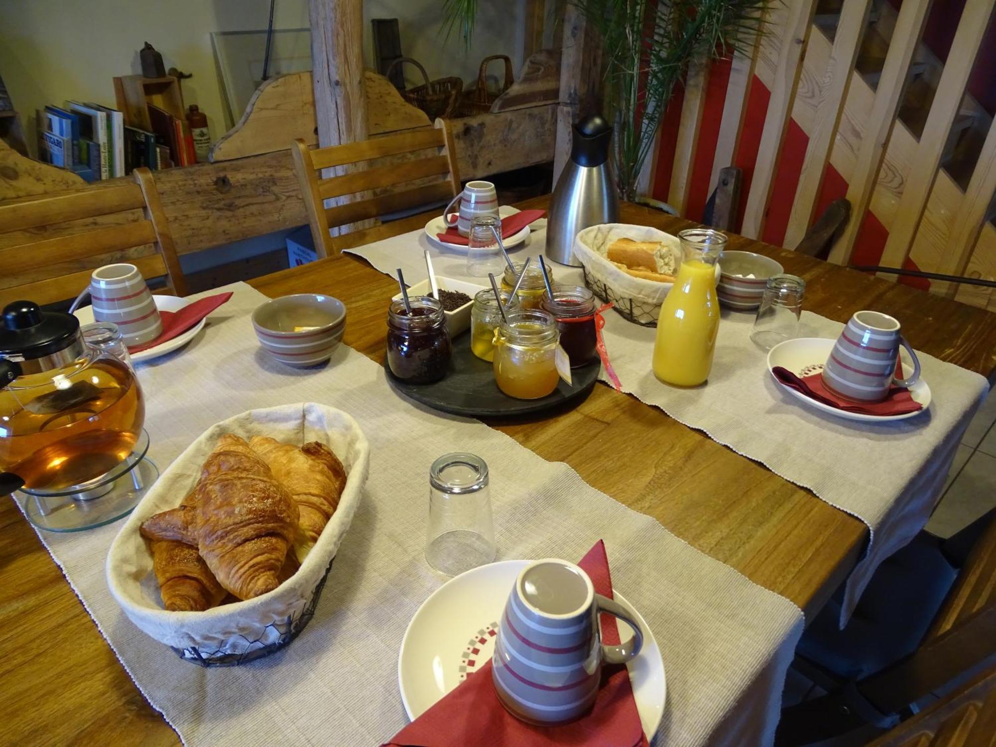 La Ferme De Madelonnet Bed & Breakfast Saint-Jeures ภายนอก รูปภาพ